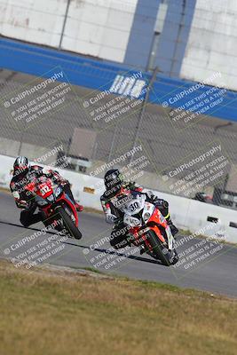 media/Nov-26-2022-Fastrack Riders (Sat) [[b001e85eef]]/Level 3/Session 3 Outside Turn 9/